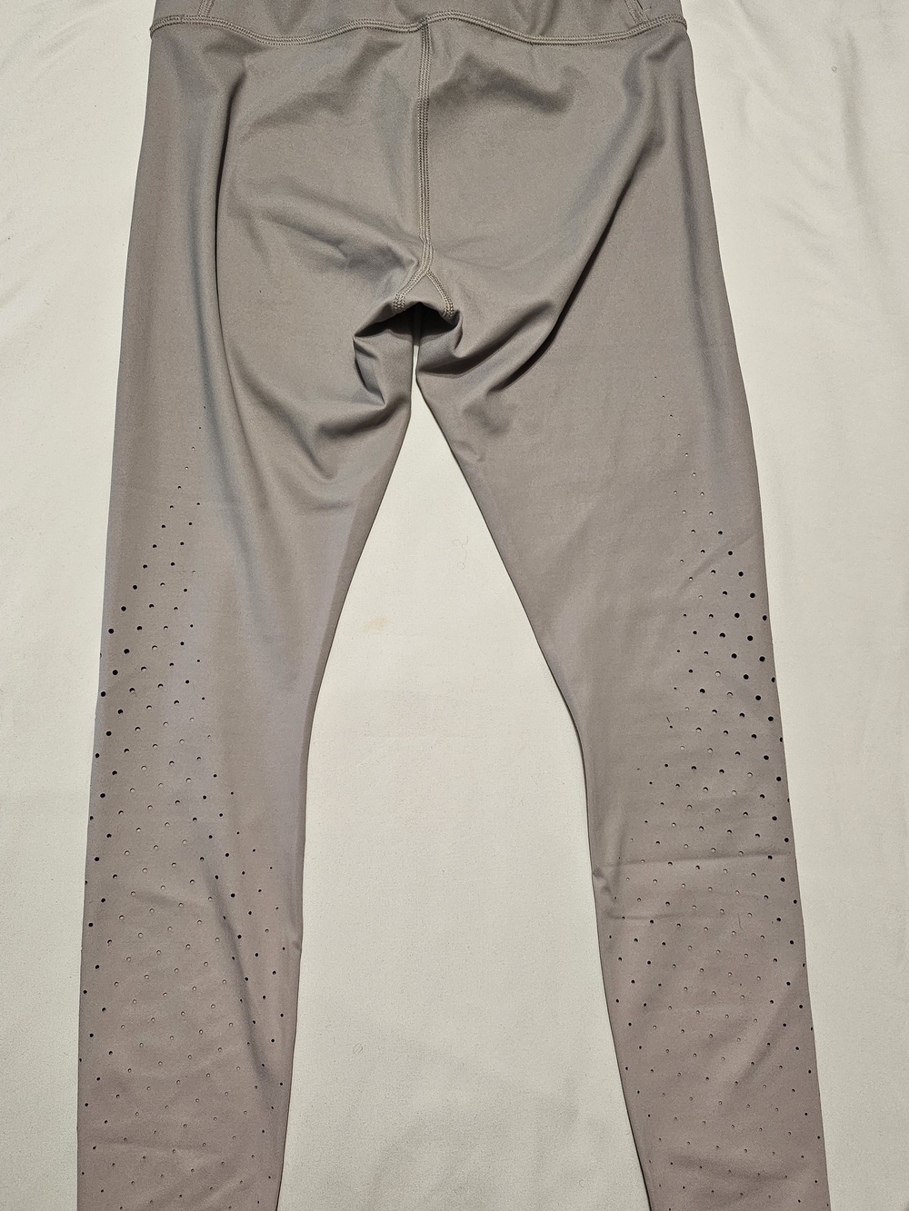 Athleta Contender Aero Ombre Neutral Tone Breathable Laser Cut Leggings Tight - Picture 9 of 9